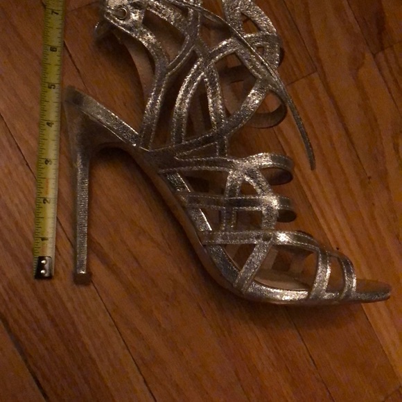 LILIANA | EUC Silver Chic Heels 👠 - Picture 8 of 8